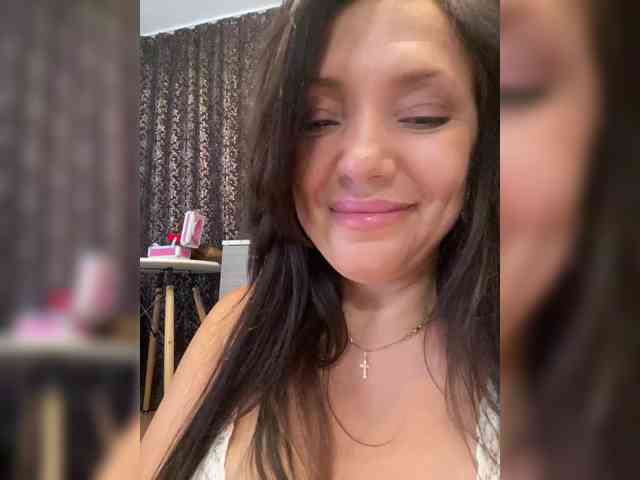 ProstoLolkaXXX webcam