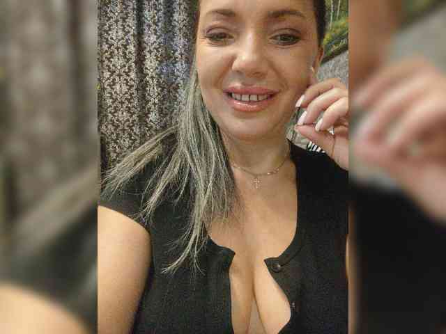 ProstoLolkaXXX webcam