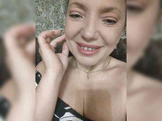ProstoLolkaXXX webcam