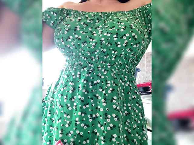 ProstoLolkaXXX webcam