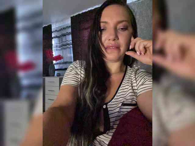 ProstoLolkaXXX webcam