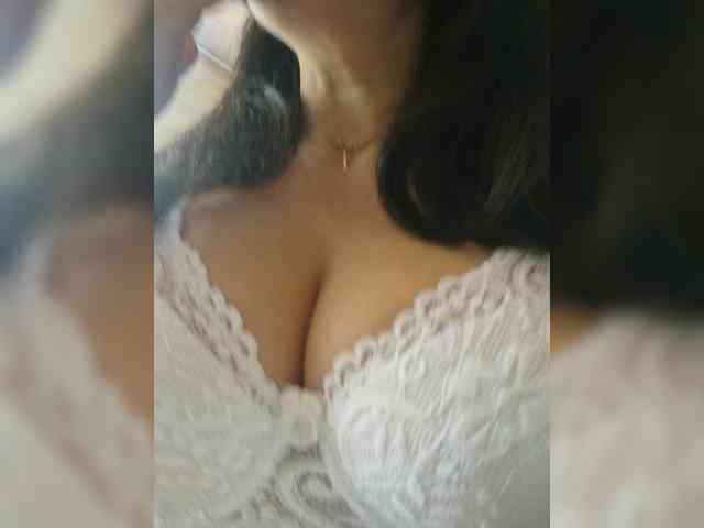 ProstoLolkaXXX webcam