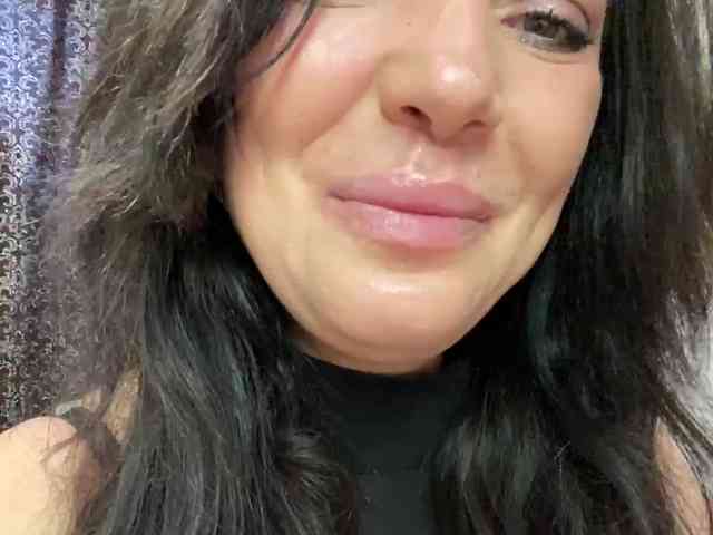 ProstoLolkaXXX webcam