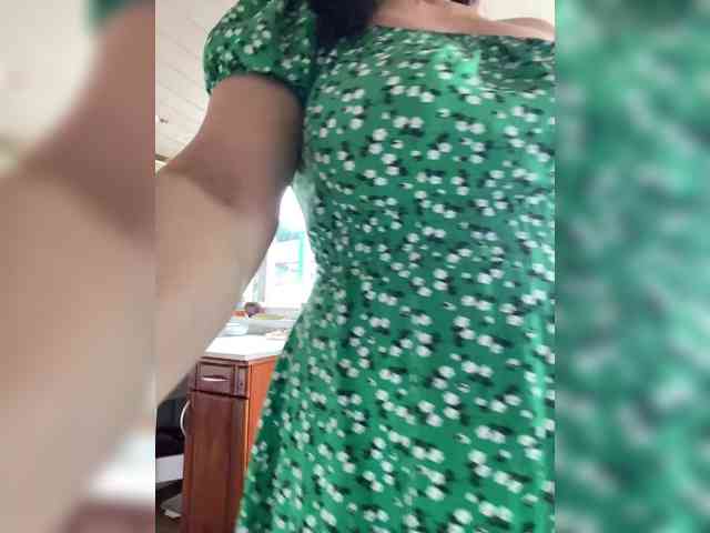 ProstoLolkaXXX webcam