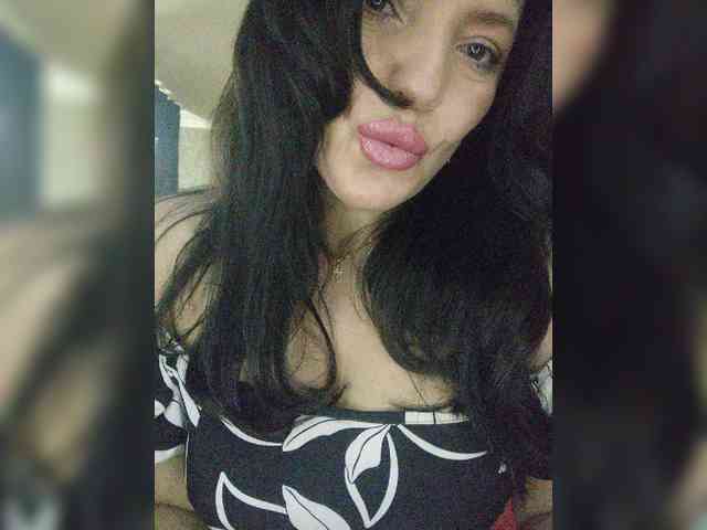 ProstoLolkaXXX webcam
