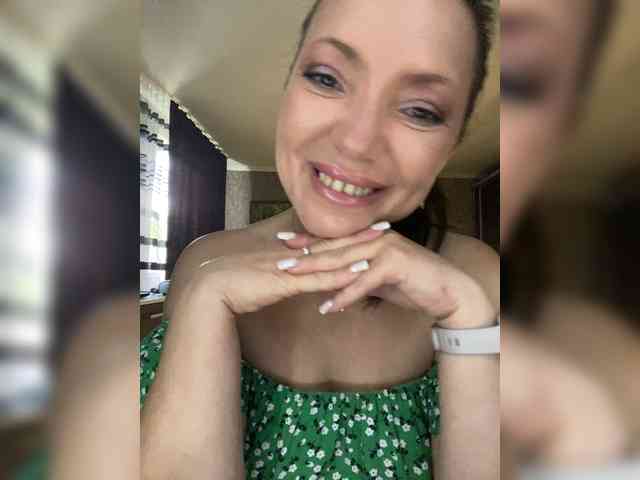 ProstoLolkaXXX webcam