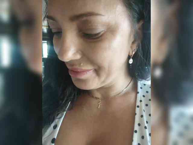 ProstoLolkaXXX webcam