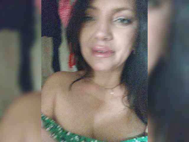 ProstoLolkaXXX webcam