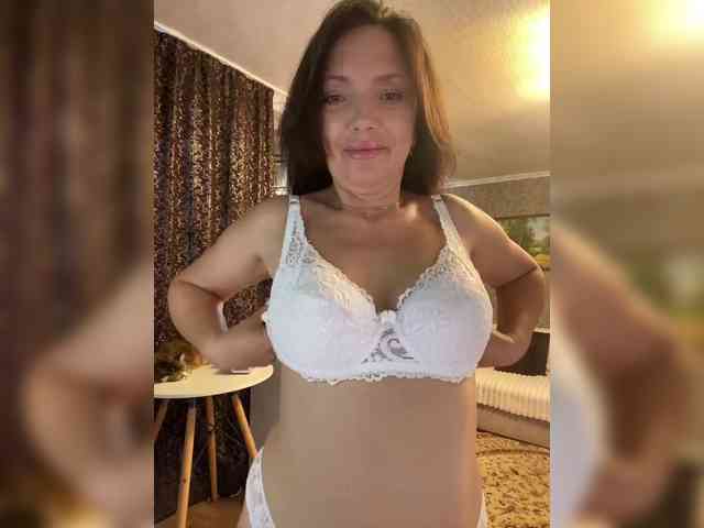 ProstoLolkaXXX webcam