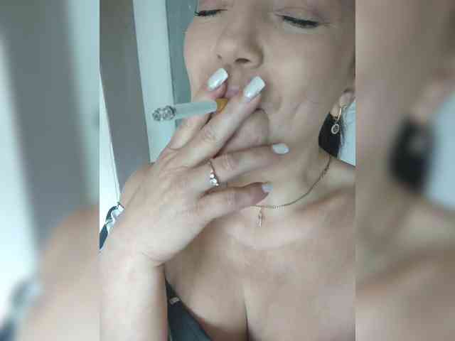 ProstoLolkaXXX webcam