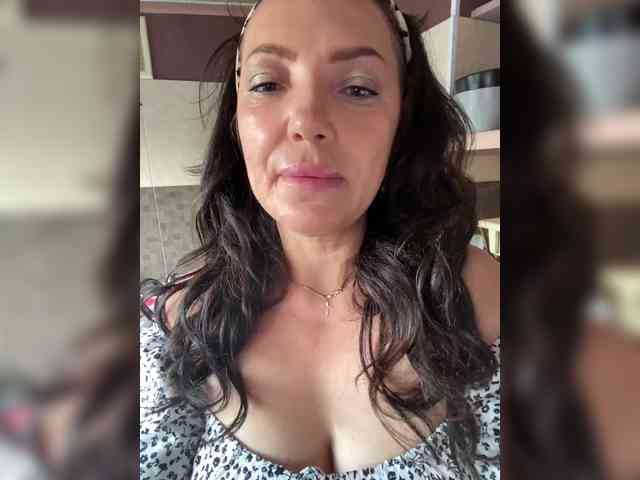 ProstoLolkaXXX webcam