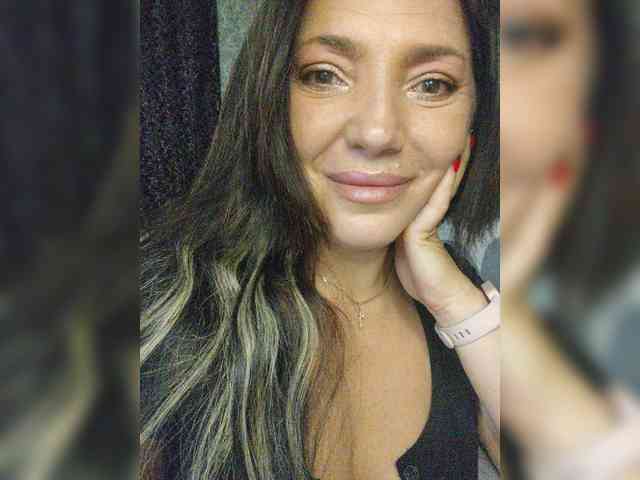 ProstoLolkaXXX webcam