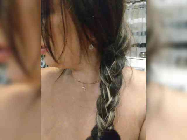 ProstoLolkaXXX webcam