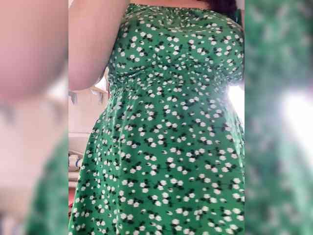 ProstoLolkaXXX webcam