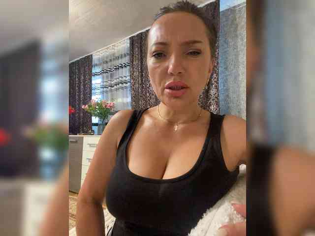 ProstoLolkaXXX webcam