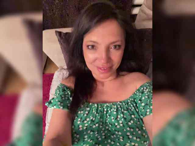 ProstoLolkaXXX webcam