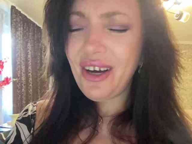 ProstoLolkaXXX webcam