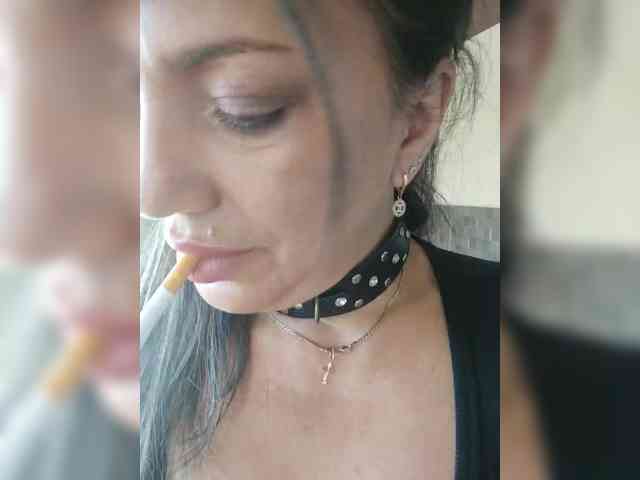 ProstoLolkaXXX webcam