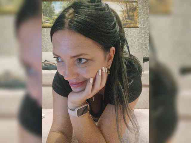 ProstoLolkaXXX webcam