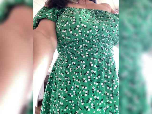 ProstoLolkaXXX webcam