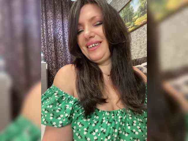ProstoLolkaXXX webcam
