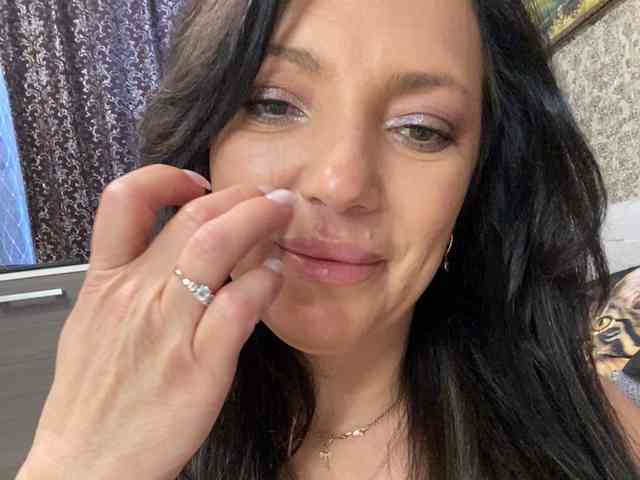 ProstoLolkaXXX webcam
