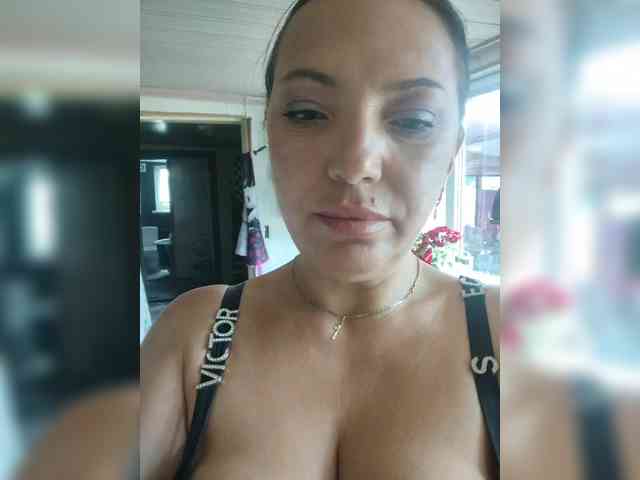 ProstoLolkaXXX webcam