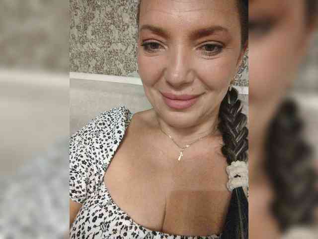 ProstoLolkaXXX webcam