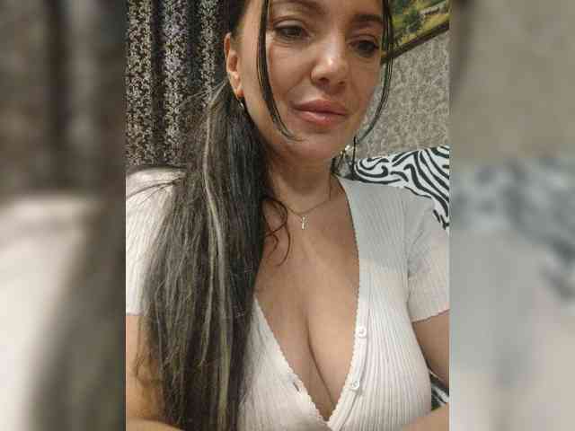 ProstoLolkaXXX webcam