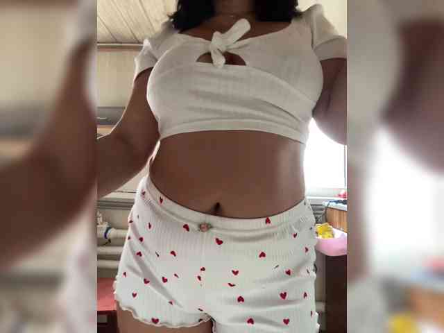 ProstoLolkaXXX webcam