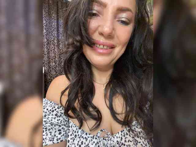 ProstoLolkaXXX webcam