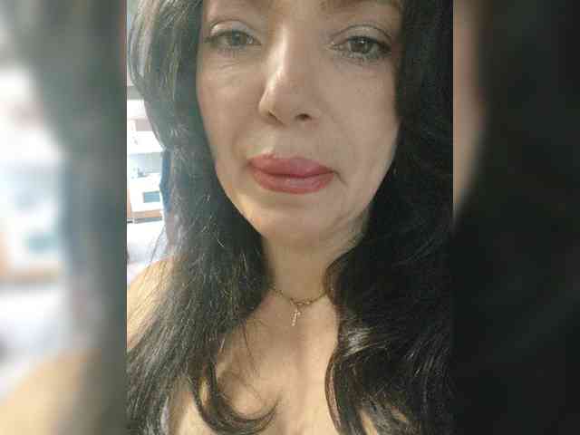 ProstoLolkaXXX webcam