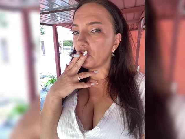 ProstoLolkaXXX webcam