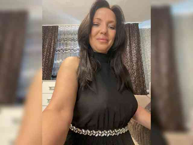 ProstoLolkaXXX webcam