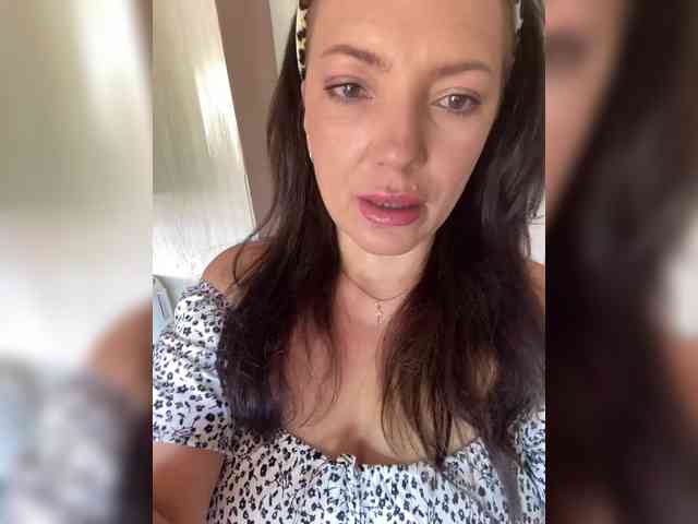 ProstoLolkaXXX webcam