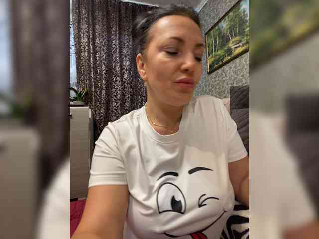ProstoLolkaXXX webcam