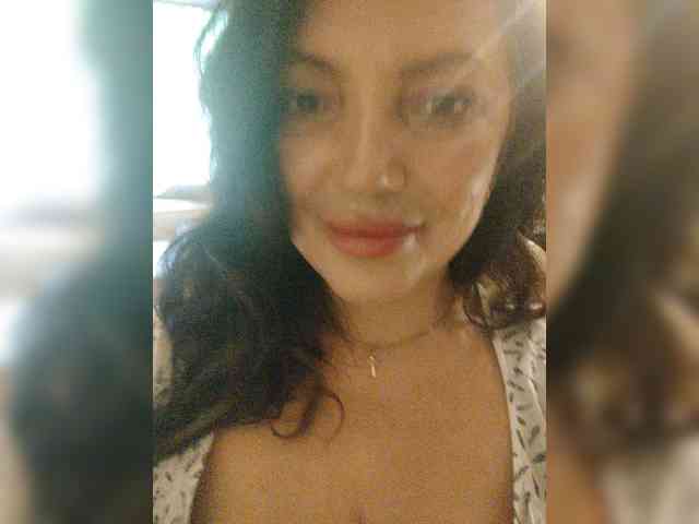ProstoLolkaXXX webcam