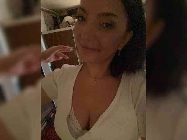 ProstoLolkaXXX webcam