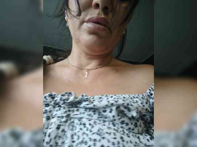 ProstoLolkaXXX webcam