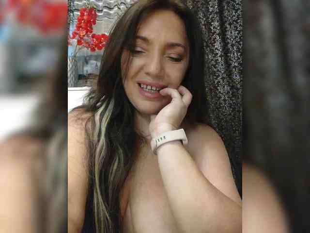 ProstoLolkaXXX webcam
