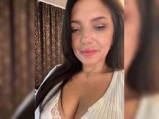 ProstoLolkaXXX webcam