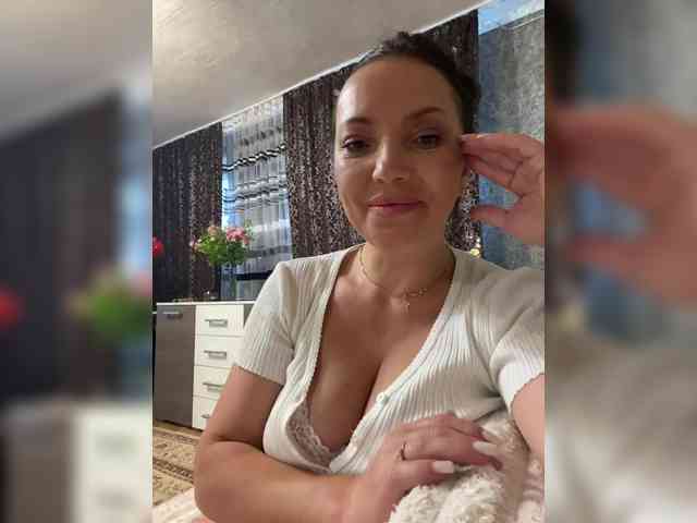ProstoLolkaXXX webcam