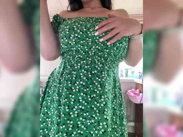 ProstoLolkaXXX webcam