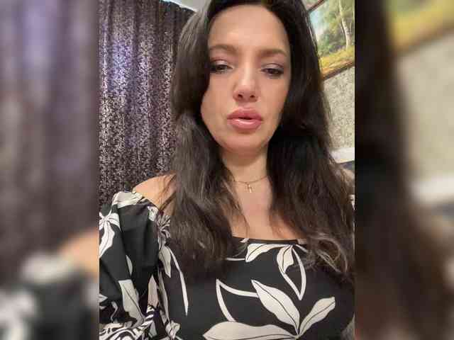 ProstoLolkaXXX webcam