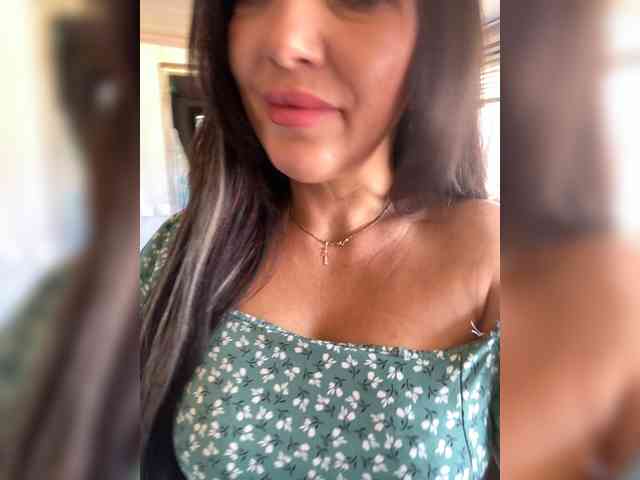 ProstoLolkaXXX webcam