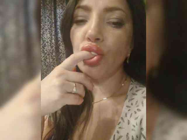 ProstoLolkaXXX webcam