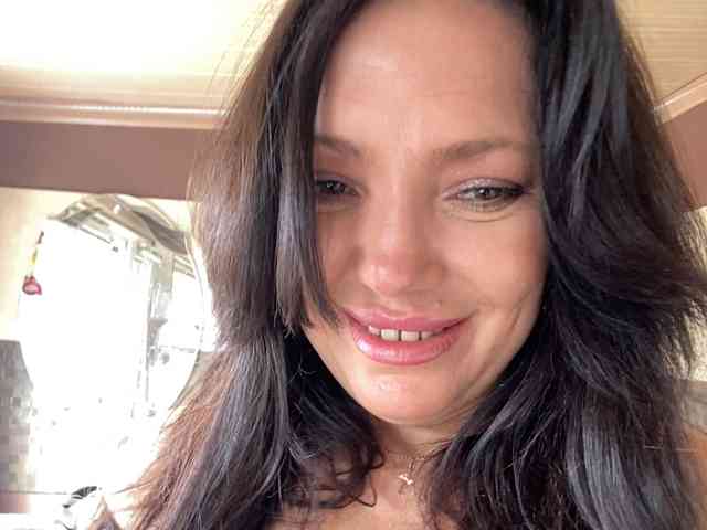 ProstoLolkaXXX webcam