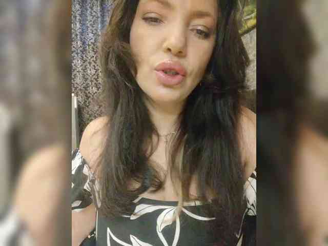 ProstoLolkaXXX webcam