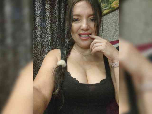 ProstoLolkaXXX webcam