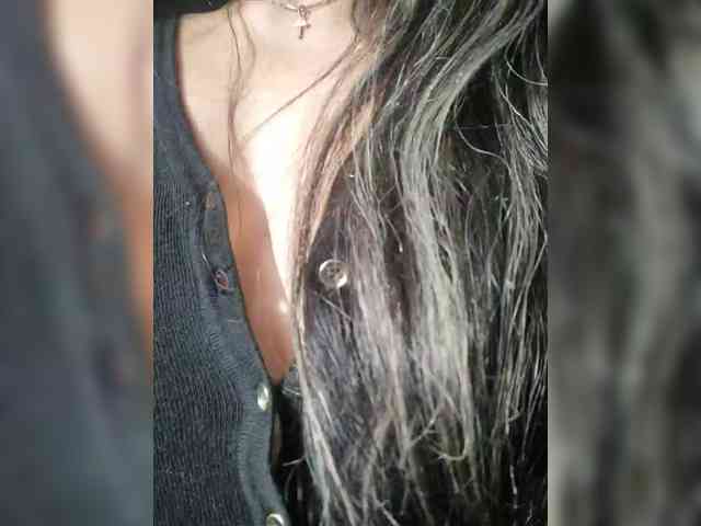 ProstoLolkaXXX webcam